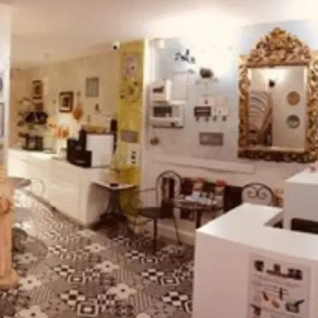 Amélie Hotel